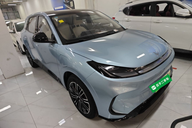 ARCFOX极狐 极狐T1 2025款 425 PLUS车身外观3