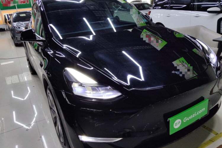 特斯拉 Model Y 2021款 长续航全轮驱动版 3D7车身外观3