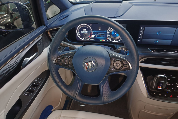 别克GL8 2020款 Avenir艾维亚 四座尊礼版中控内饰13