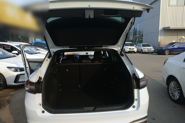 大众 ID.4 X 2022款 纯净智享版机舱底盘23