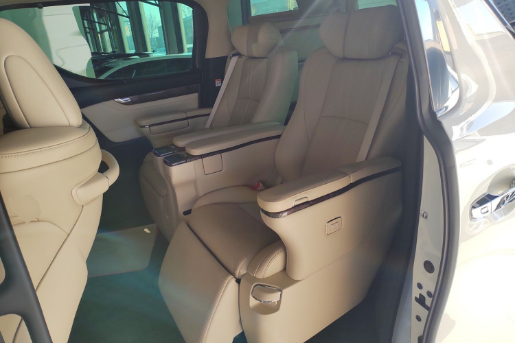 丰田 威尔法 2023款 皇冠 双擎 2.5L HV尊贵版中控内饰21