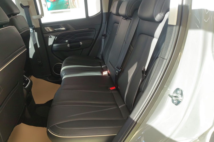 坦克300 2023款 2.0T 铁骑02中控内饰21