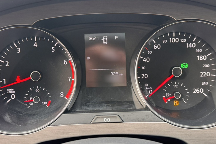 大众 高尔夫·嘉旅 2016款 1.6L 自动舒适型局部细节14