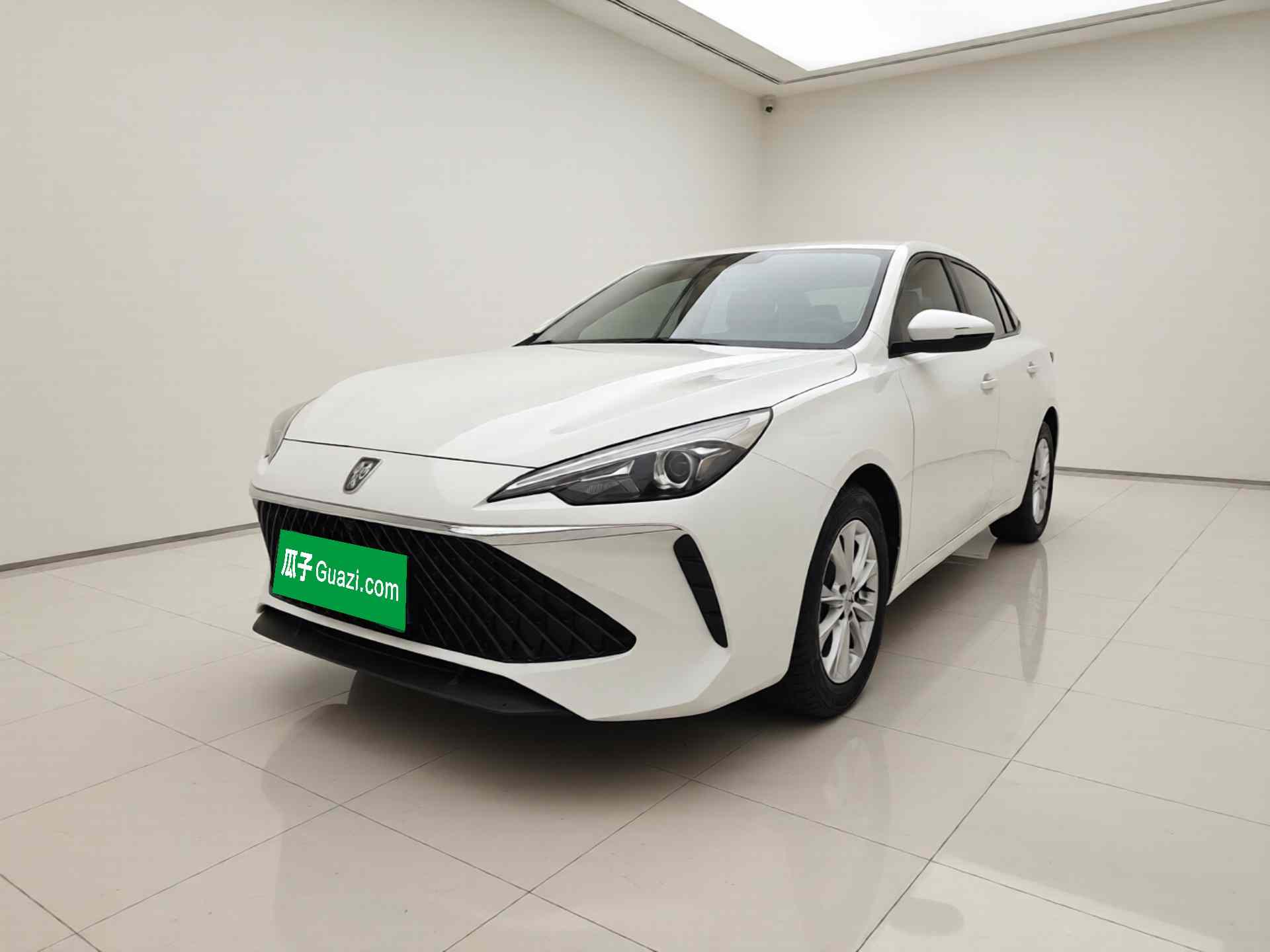 荣威i5 2023款 1.5L 手动舒享版(2)