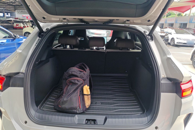 比亚迪 宋PLUS新能源 2025款 EV 智驾版 520km 尊贵型局部细节23