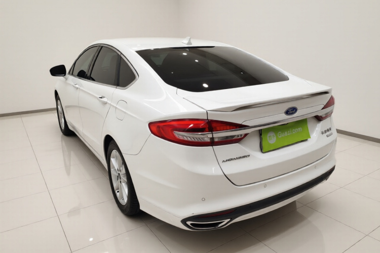 福特 蒙迪欧 2017款 EcoBoost 180 时尚型车身外观5