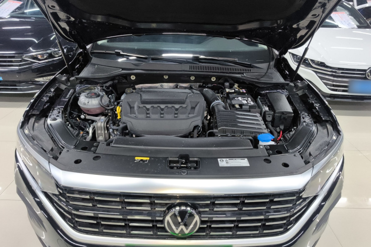 大众 帕萨特 2025款 出众款 380TSI 龙腾版局部细节24