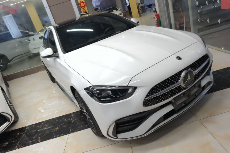 奔驰C级 2022款 C 260 L 运动版车身外观3
