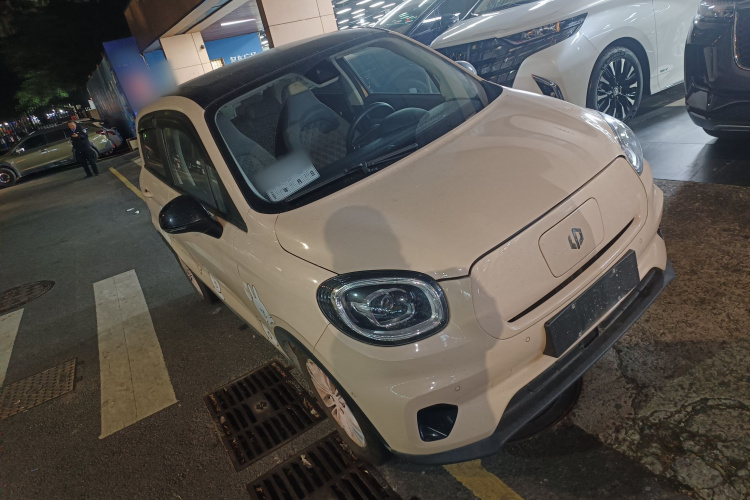 零跑汽车 零跑T03 2021款 400豪华Pro版车身外观3