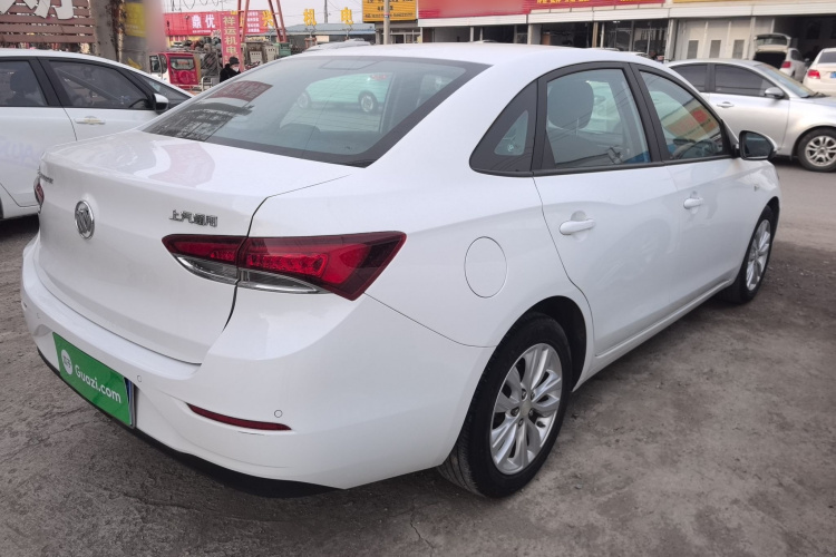 别克 英朗 2021款 改款 典范 1.5L 自动精英型车身外观7