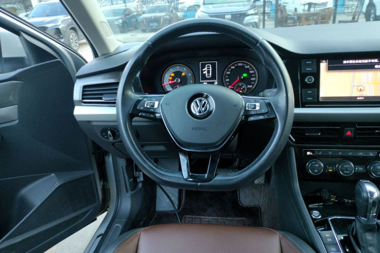 大众 朗逸 2019款 280TSI DSG豪华版 国VI中控内饰13