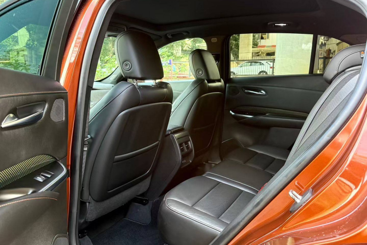 凯迪拉克XT4 2018款 28T 四驱铂金运动版中控内饰7004