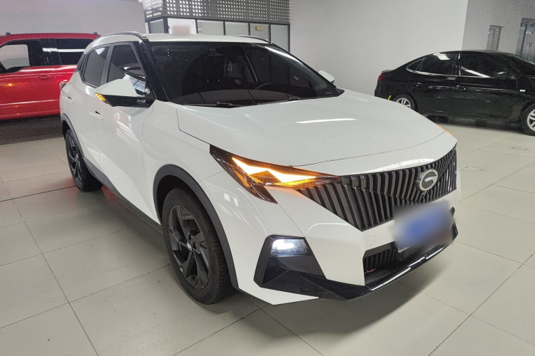 广汽传祺 传祺GS3 2023款 影速 270T 劲享版车身外观3