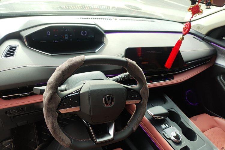 长安CS55PLUS 2024款 第三代 1.5T DCT卓越型中控内饰12