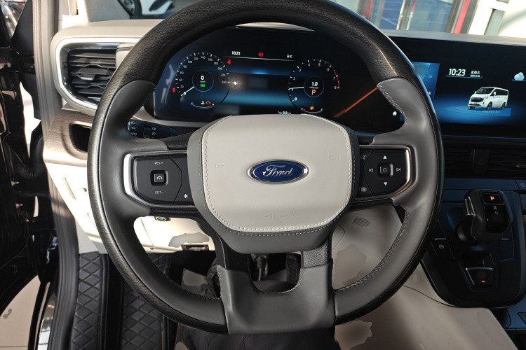 钧天 沃森威尔福特黑武士 2025款 2.0T 汽油巅峰版局部细节13