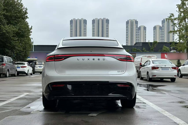 鸿蒙智行 智界R7 2024款 纯电 736km UItra车身外观6006