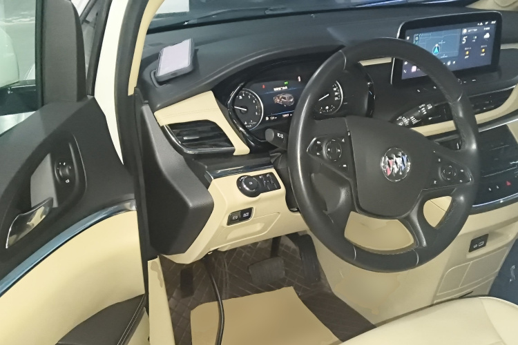 别克GL8 2023款 陆上公务舱 尊贵型中控内饰20