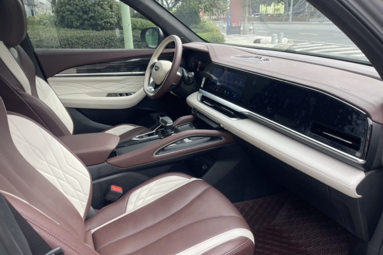 吉利汽车 星越L 2021款 2.0TD DCT EVO两驱智尊型中控内饰7007