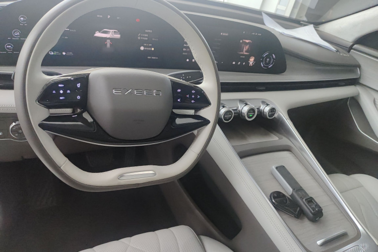 星途 瑶光C-DM 2024款 1.5T 长续航Pro中控内饰7003