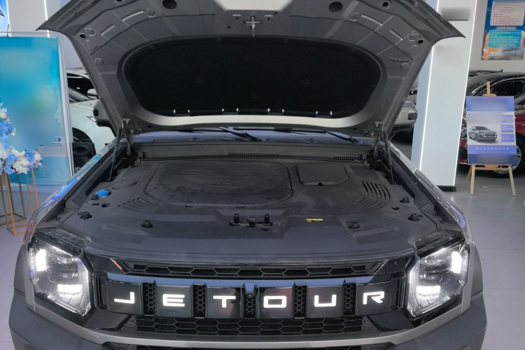 捷途旅行者 2023款 2.0T 四驱穿越PRO+机舱底盘24