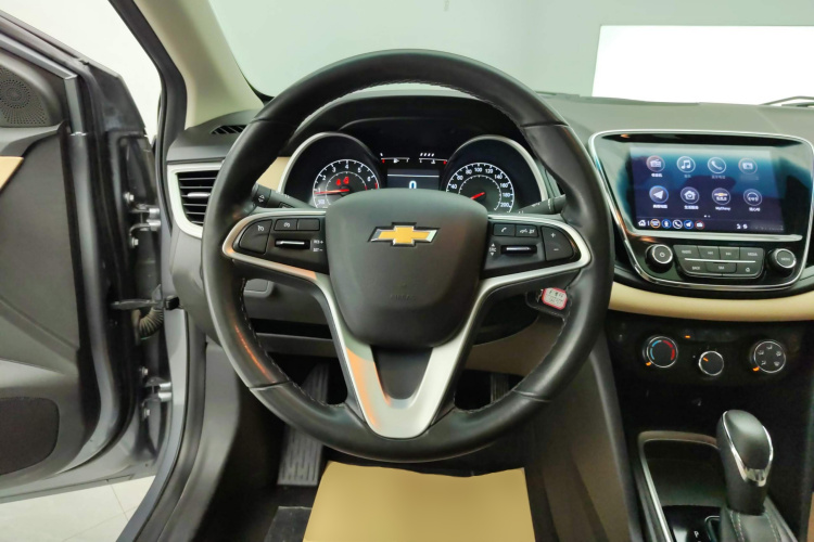 雪佛兰 科鲁泽 2022款 320 自动悦享天窗版中控内饰13