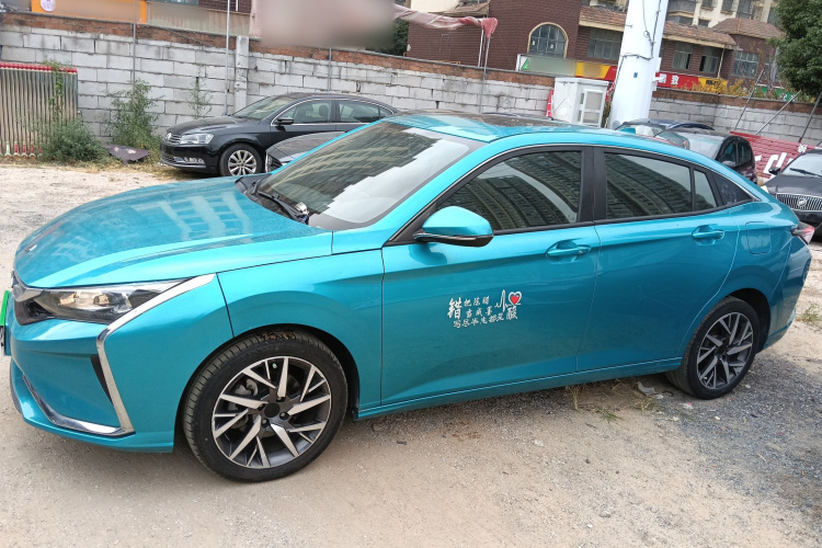 东风风神 奕炫 2020款 230T 自动炫目赛道版车身外观4