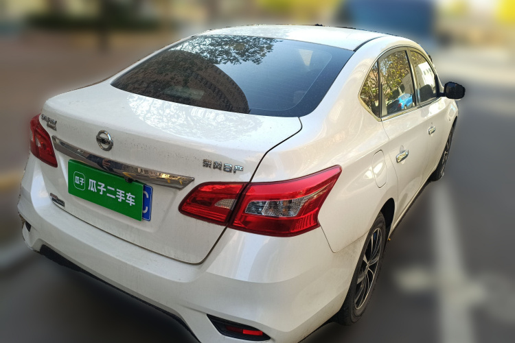 日产 轩逸 2021款 经典 1.6XE CVT舒适版车身外观7