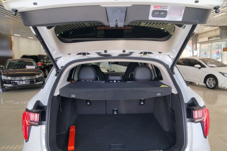 领克01 2017款 2.0T 四驱劲Pro版局部细节23