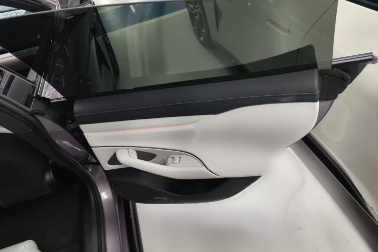 小米汽车 小米SU7 2024款 四驱Max创始版中控内饰7006