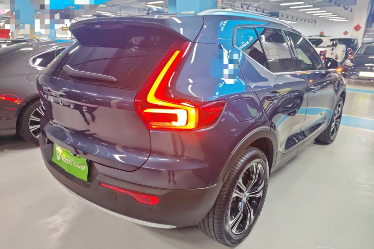 沃尔沃XC40 2021款 T4 四驱智远豪华版车身外观7