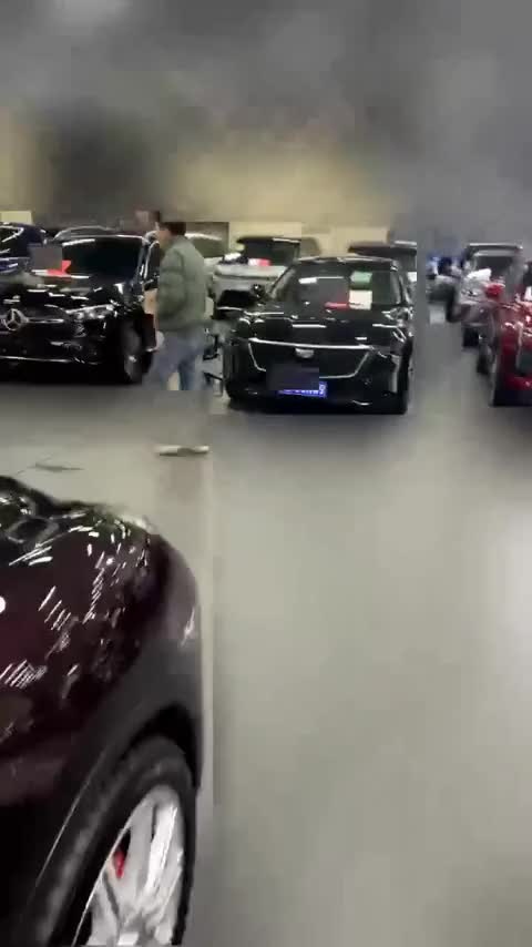 奔驰GLC 2025款 改款 GLC 300 L 4MATIC 动感型 7座讲解2