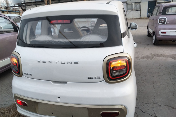 奔腾小马 2026款 222km 萌趣马 Plus车身外观6