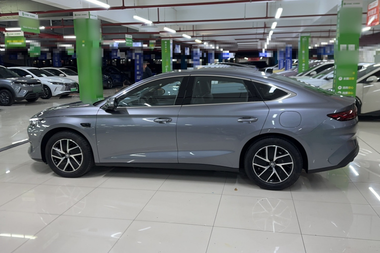 比亚迪 秦L 2025款 DM-i 智驾版 120KM超越型车身外观6008