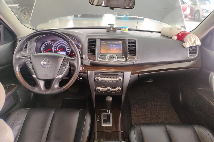 日产 天籁 2011款 公爵 2.5L XV尊雅版中控内饰7002