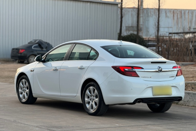 别克 君威 2015款 1.6T 精英技术型车身外观6004