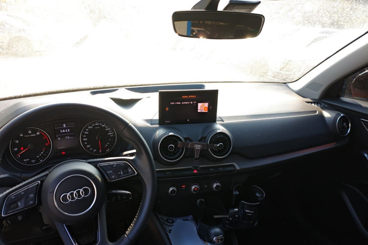 奥迪Q2L 2018款 35 TFSI 上市专享版 国VI中控内饰12