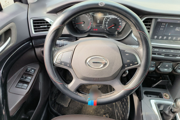 广汽传祺 传祺GS4 2015款 200T 手动精英版中控内饰13