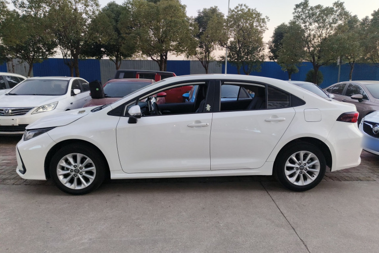 丰田 卡罗拉 2021款 1.2T S-CVT 豪华版车身外观4