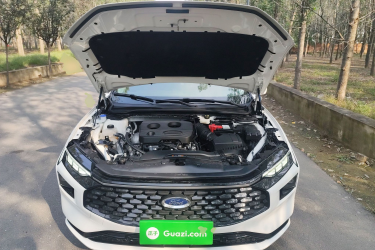 福特 蒙迪欧 2023款 EcoBoost 180 豪华型机舱底盘24
