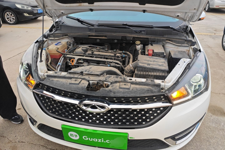 奇瑞 艾瑞泽5 2021款 PRO 1.5L CVT青春版机舱底盘24