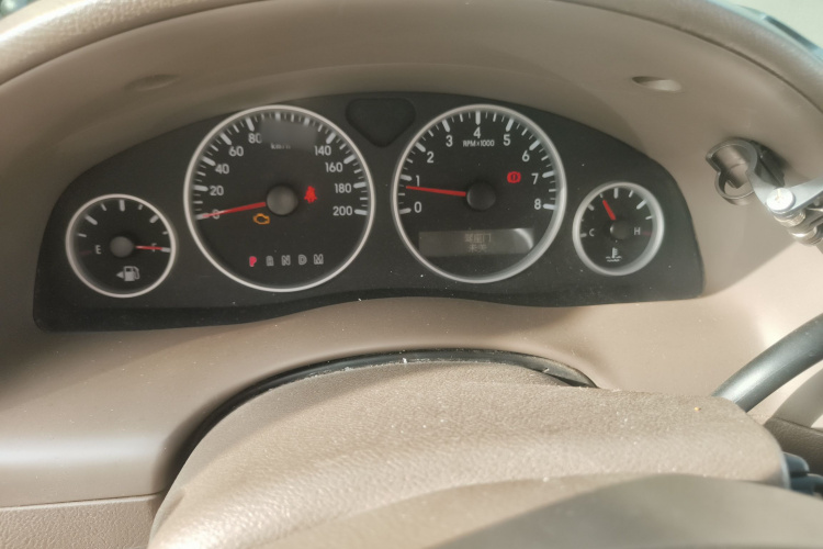 别克GL8 2014款 2.4L 经典版局部细节14