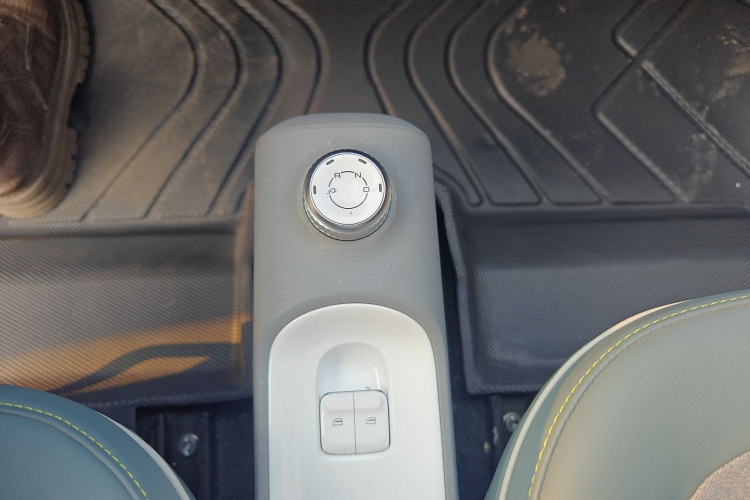 五菱汽车 宏光MINIEV 2022款 GAMEBOY 300km 玩咖款 磷酸铁锂局部细节18