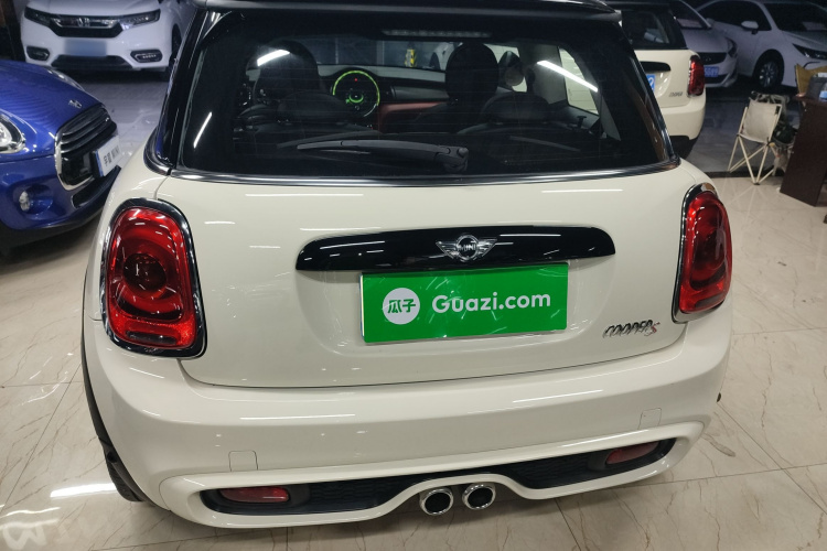 MINI 2016款 2.0T COOPER S 先锋派车身外观6