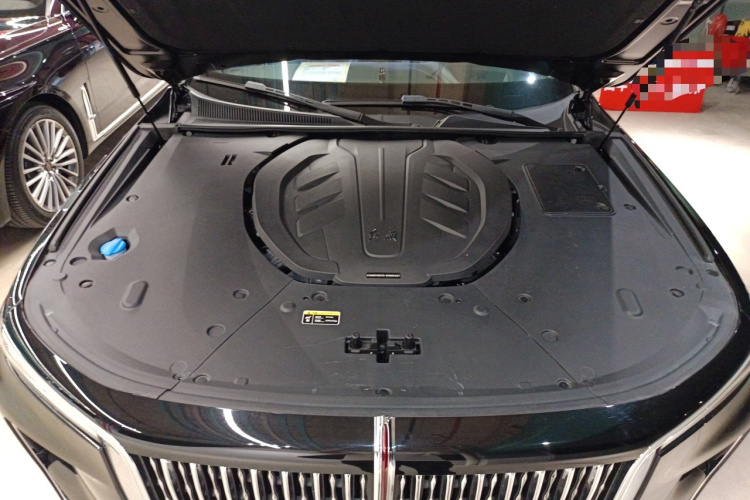 红旗H9 2022款 3.0T 智联旗领四座版机舱底盘24