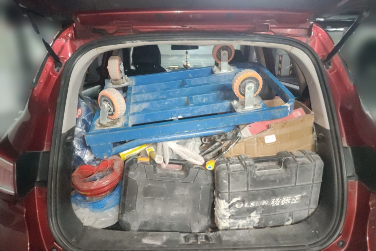 陆风X2 2017款 1.6L 手动精英版中控内饰23