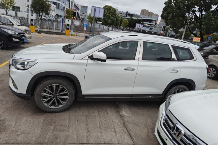 捷途X90 2019款 1.5T 自动悦享型 6座 国V车身外观6003