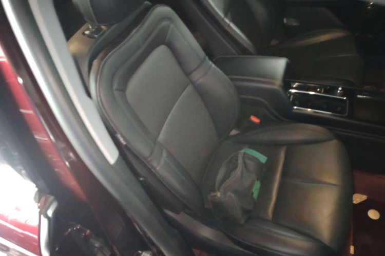 林肯 冒险家 2022款 2.0T 两驱尊雅版局部细节41