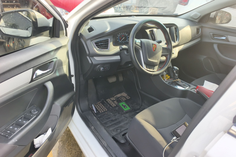 荣威360 2016款 1.5L 自动智屏版中控内饰7003