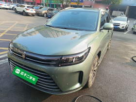 鸿蒙智行 问界M7 2022款 1.5T 四驱豪华版