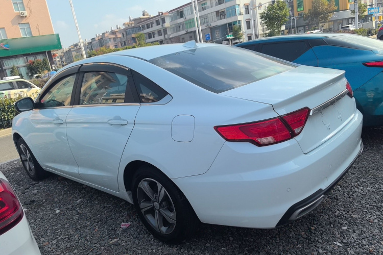 吉利汽车 帝豪GL 2017款 1.8L DCT精英型车身外观4